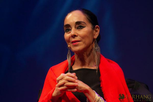 conversation neshat azari namjoo 002