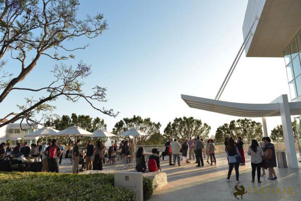 conversation neshat azari namjoo 036