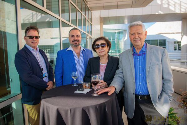 conversation neshat azari namjoo 070