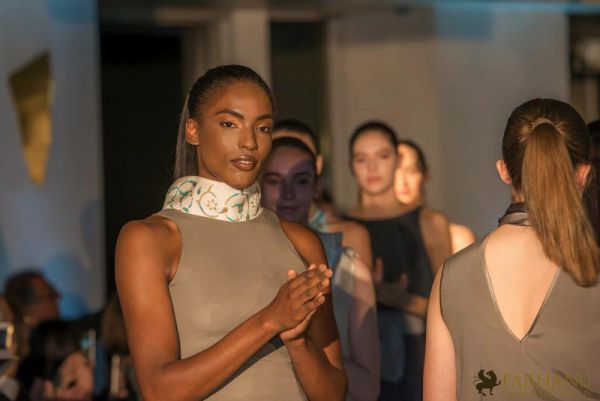 jila atelier iranian cultural runway 071