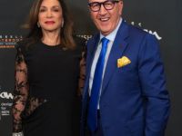 On The Red Carpet   Farhang Gala 005