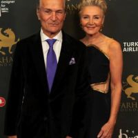 On The Red Carpet   Farhang Gala 007