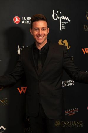 On The Red Carpet   Farhang Gala 008