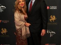 On The Red Carpet   Farhang Gala 010