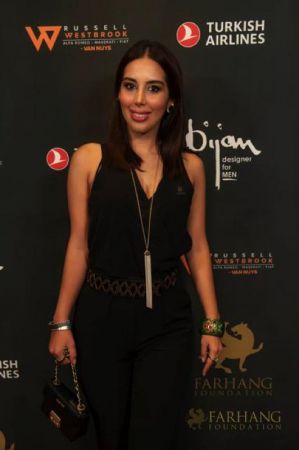 On The Red Carpet   Farhang Gala 017