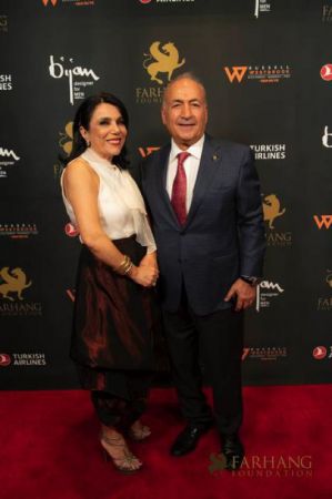 On The Red Carpet   Farhang Gala 053