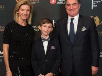 On The Red Carpet   Farhang Gala 074