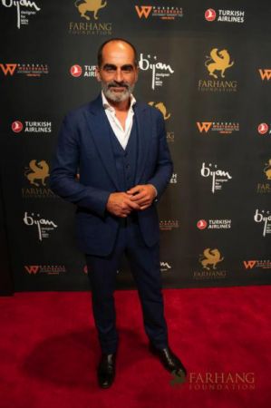 On The Red Carpet   Farhang Gala 115