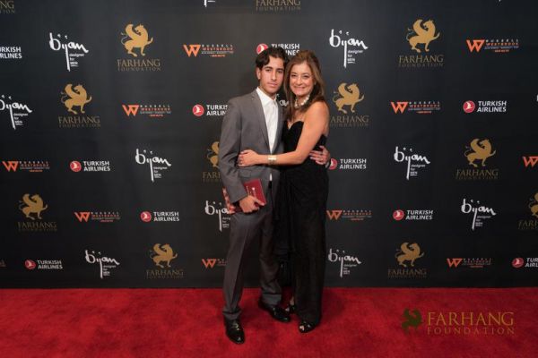 On The Red Carpet   Farhang Gala 120