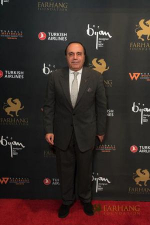 On The Red Carpet   Farhang Gala 150