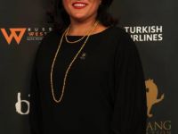 On The Red Carpet   Farhang Gala 200