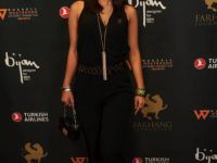 On The Red Carpet   Farhang Gala 220